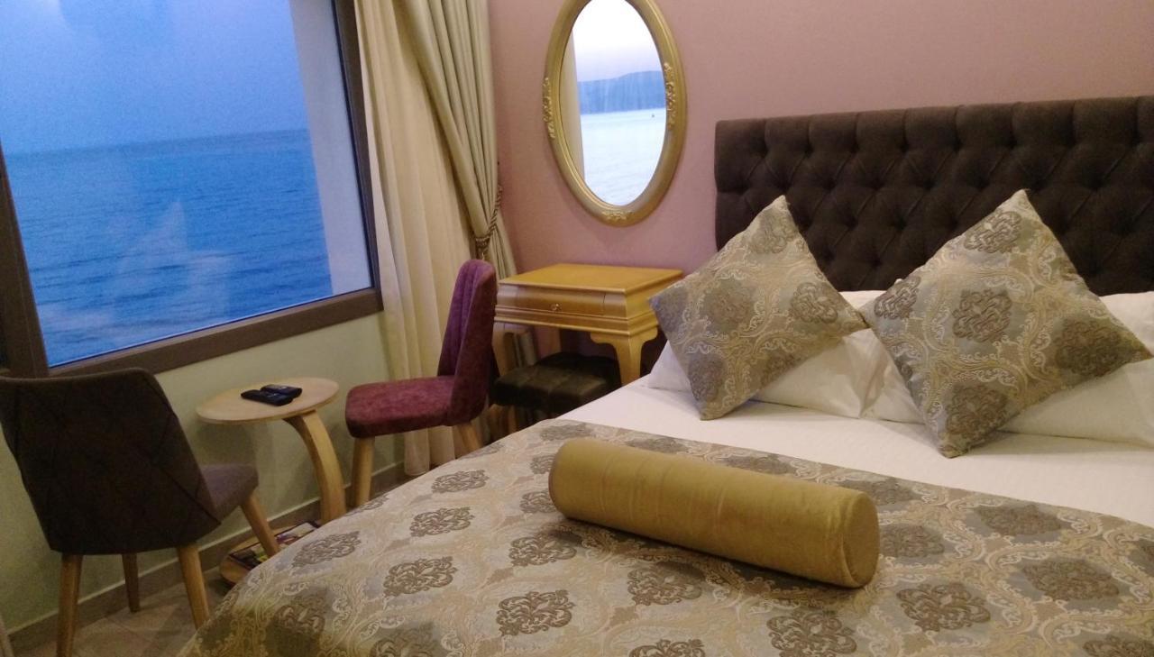 Itimat Otel Urla Buitenkant foto